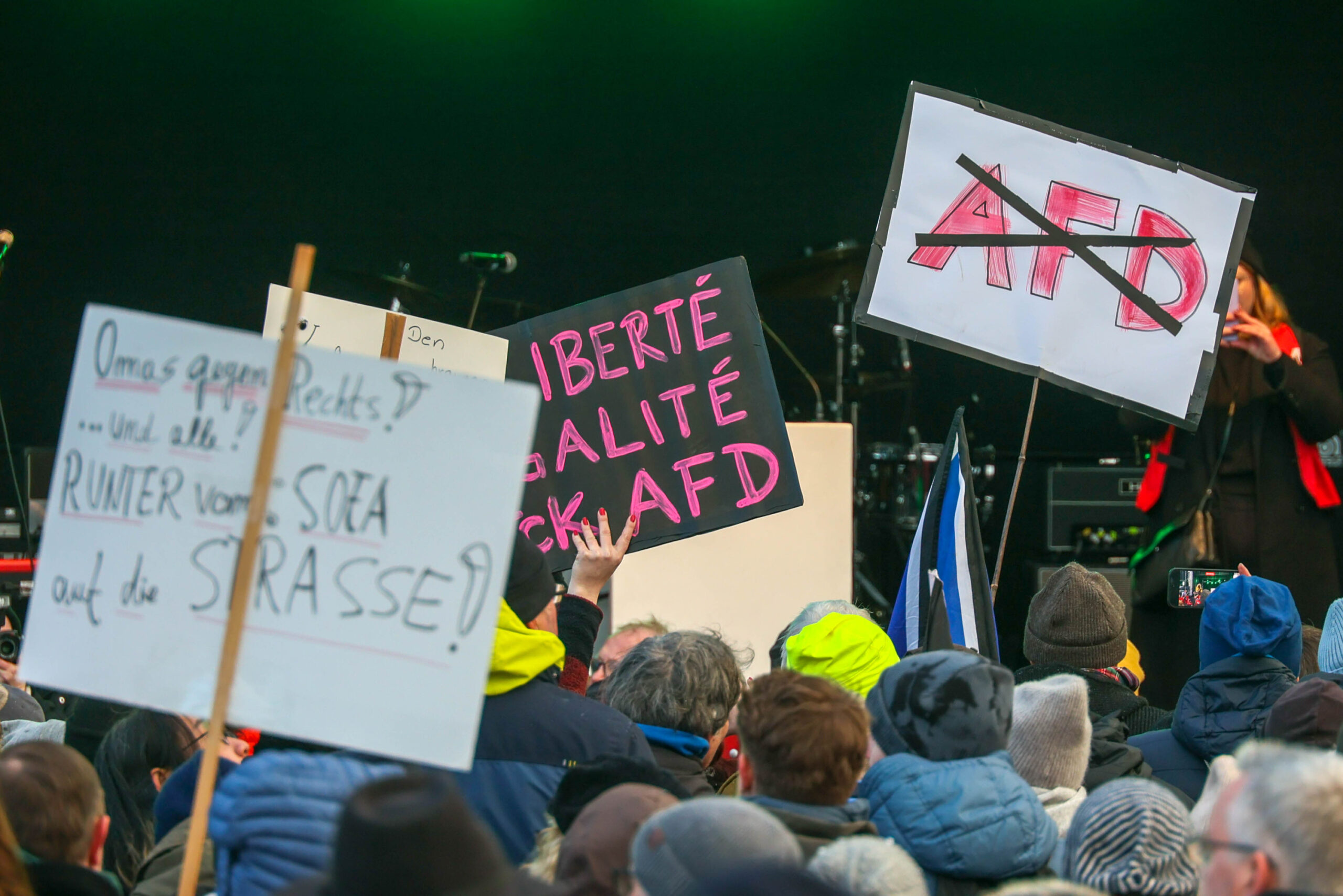 Januar 2024: Zehntausende demonstrieren am Jungfernstieg gegen Rechts.