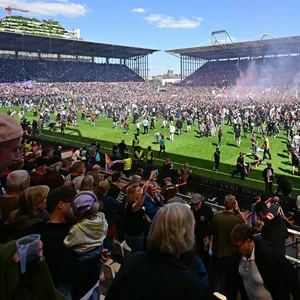 Das Millerntor-Stadion beim Aufstieg in die Bundesliga