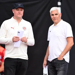 Oke Göttlich und Andreas Bornemann im Trainingslager