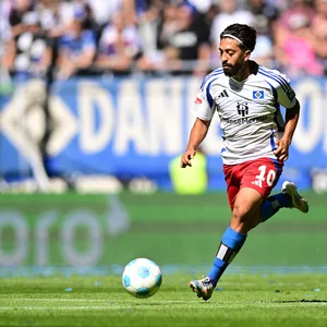 Immanuel Pherai hat sich seinen Stammplatz beim HSV zurückerkämpft.