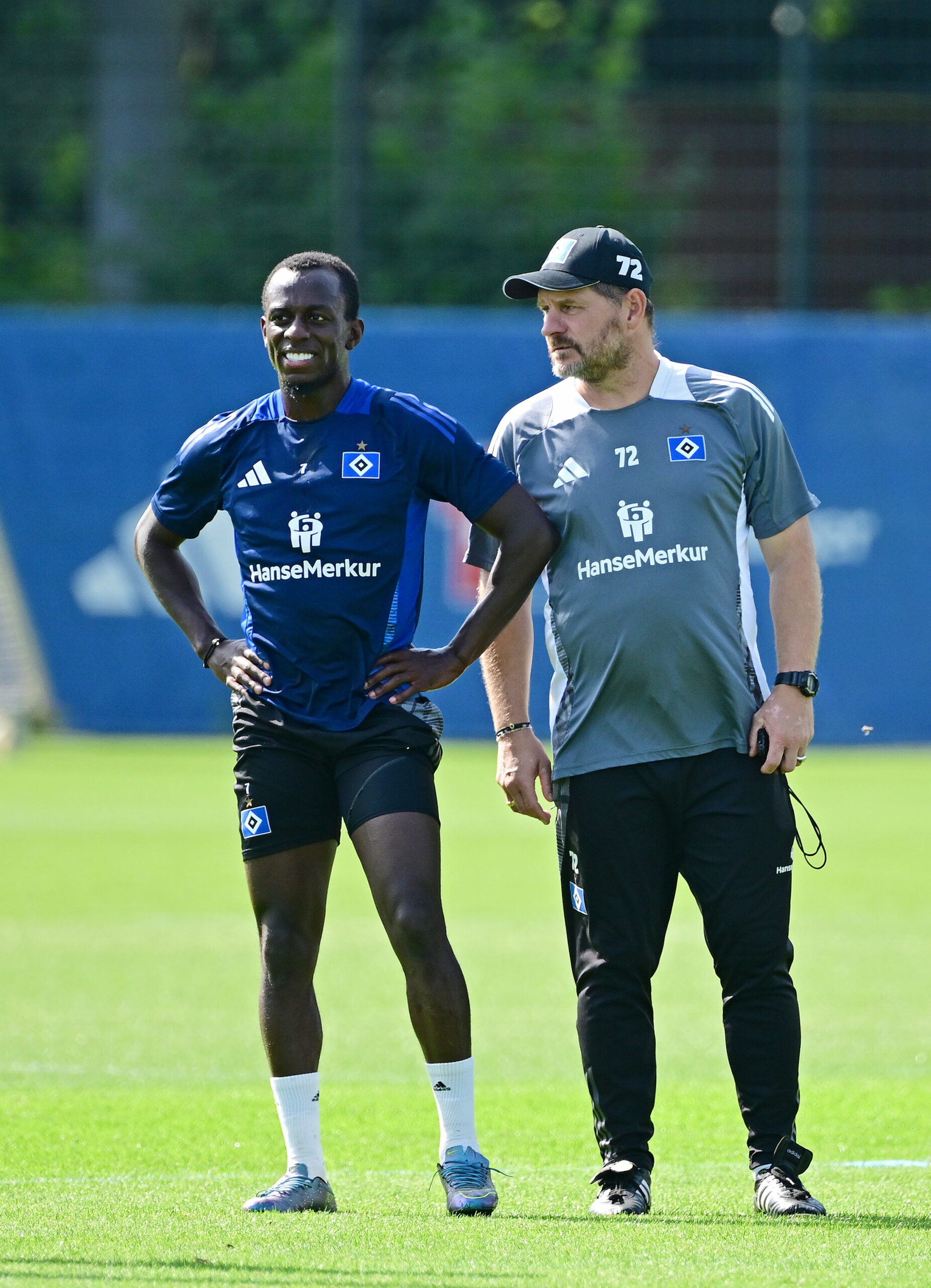 HSV-Trainer Steffen Baumgart und Jean-Luc Dompe