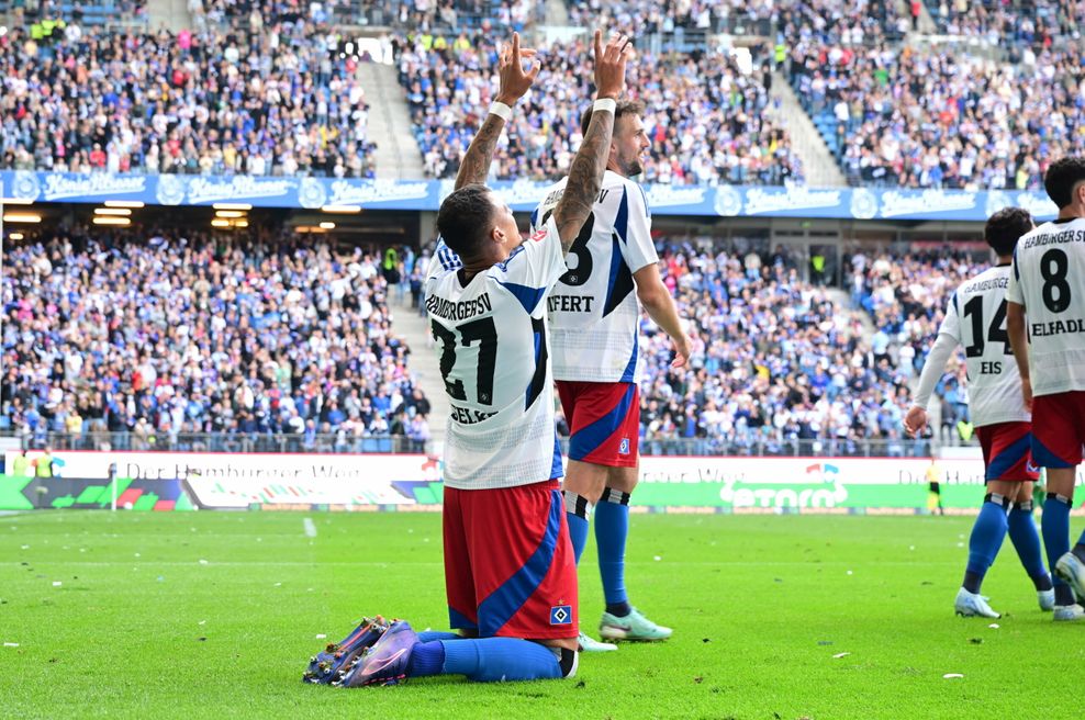 Davie Selke bejubelt sein HSV-Tor