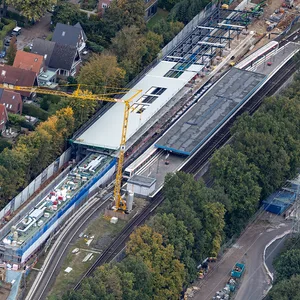 Die Baustelle an der Haltestelle Sengelmannstraße von oben.