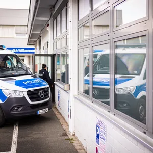 Am 17.04.2024 wurden das Büro des niedersächsischen Landesverbandes sowie eines Kreisverbandes der AfD in Hannover durchsucht.