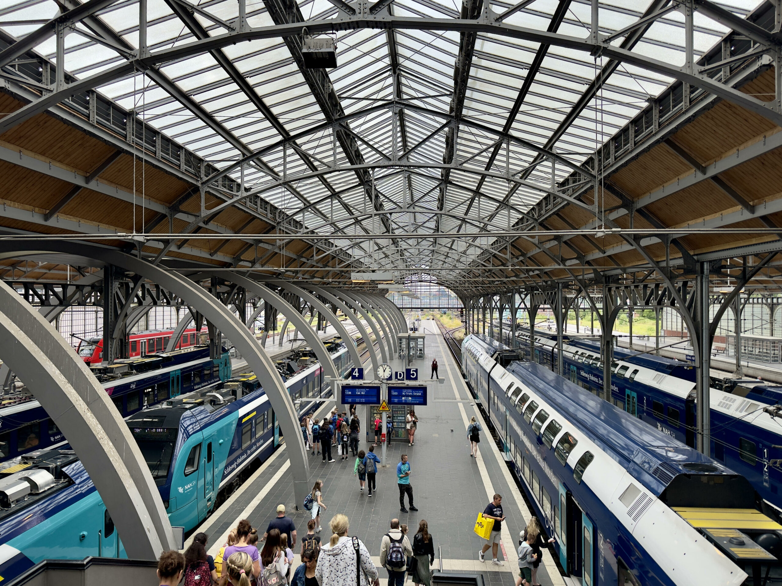 Der Lübecker Hauptbahnhof. (Archivbild)