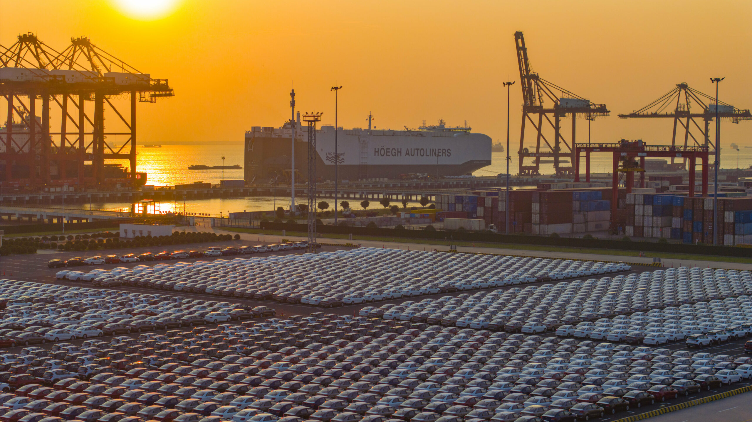 Die „Höegh Aurora“ legte gestern Abend im Hamburger Hafen an. Hier zu sehen im Hafen von Suzhou, China (2024).