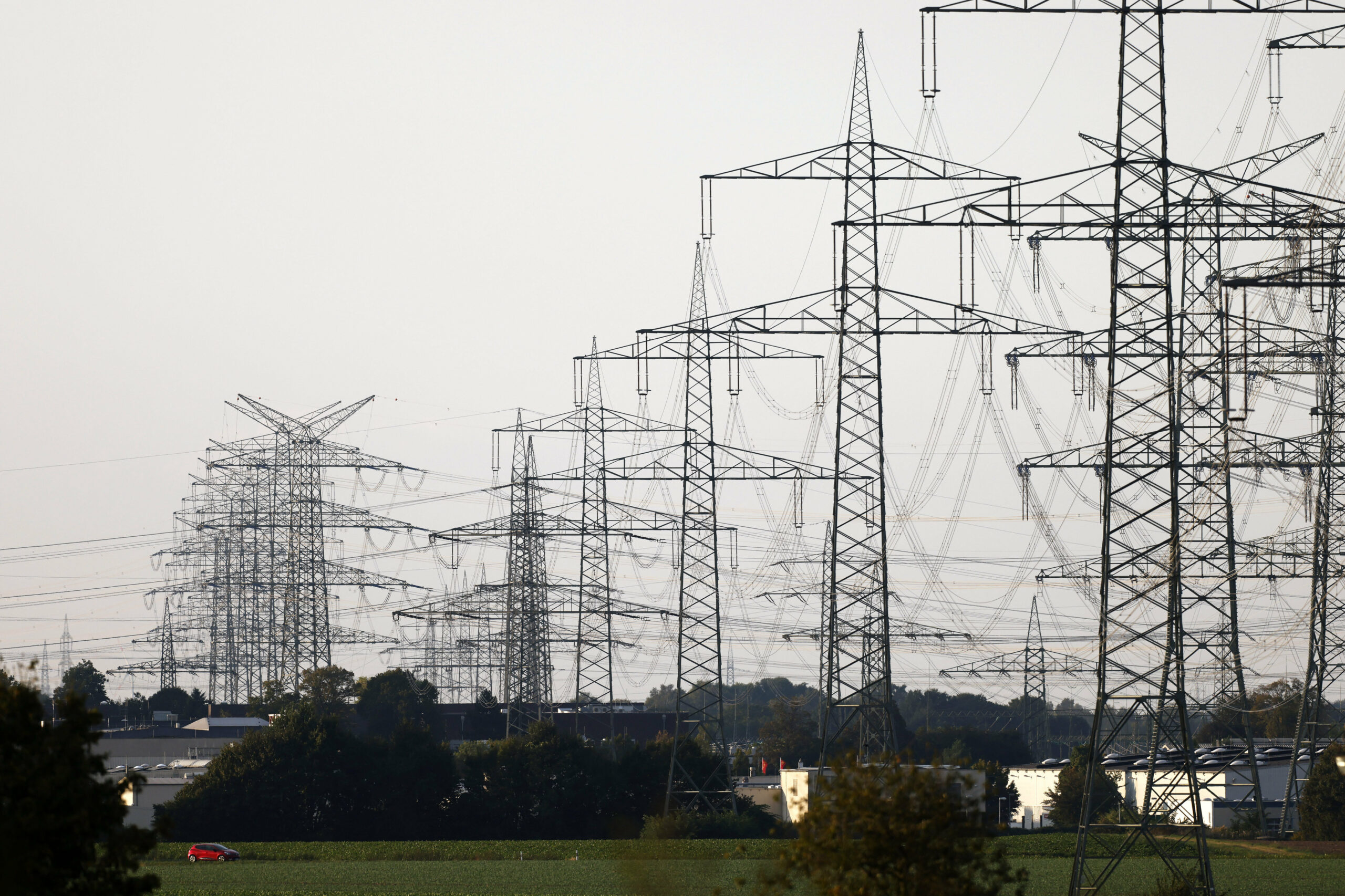 Strom wird wieder billiger - zumindest in den ländlichen Gegenden im Norden, Osten und Bayern