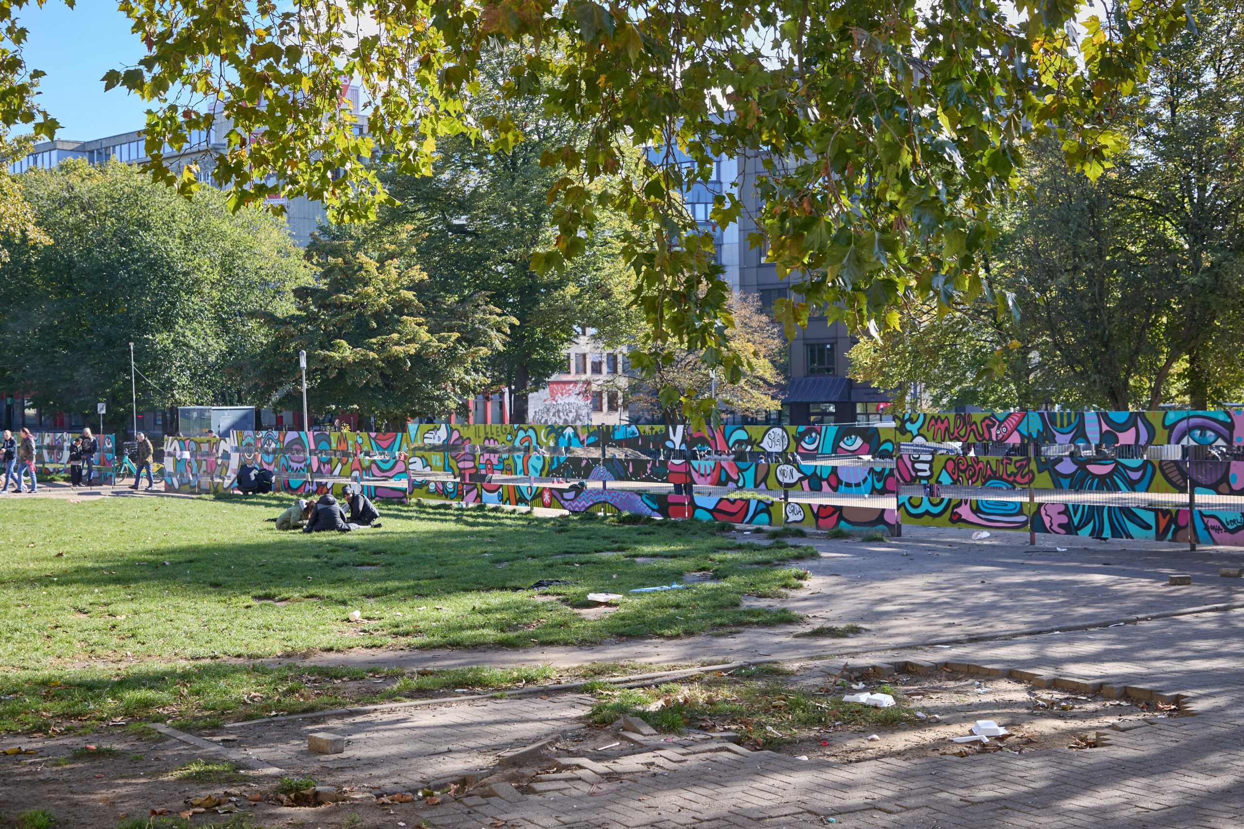 Blick in den August-Bebel-Park in St. Georg