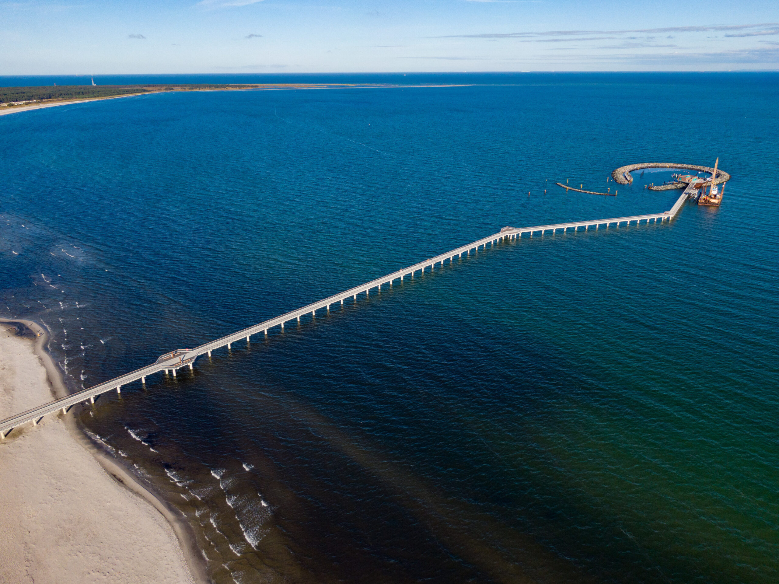 Die neue Seebrücke in Prerow wird mit einer großen Party eingeweiht.