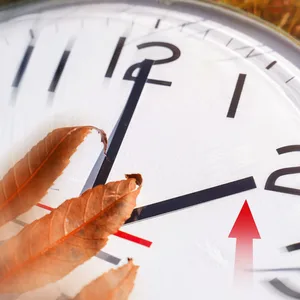 In der Nacht zu Sonntag werden die Uhren umgestellt. (Symbolbild)