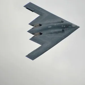 Ein US-Tarnkappenbomber vom Typ B2 (Archivbild).