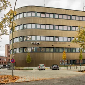 Hamburg modernstes Polizei Revier steht in Bergedorf. Nach zwei Jahren Bauzet wurde sie am Dienstagmittag eingeweiht
