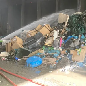 Feuer in Müllbunker in Tornesch – Großalarm für die Feuerwehr