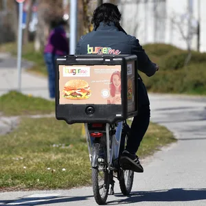 Ein Lieferfahrer für Burgerme (Archivbild).