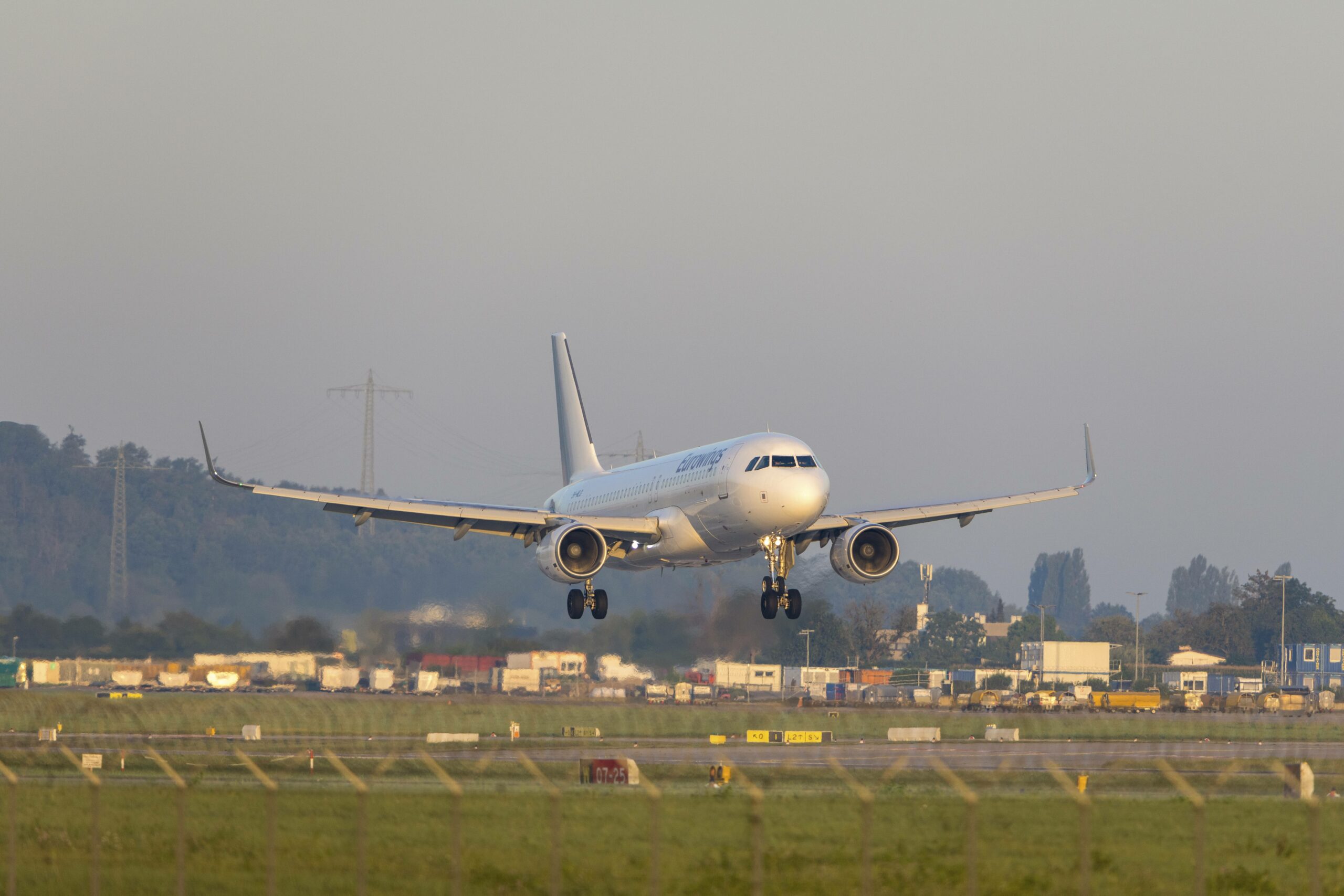 landendes Flugzeug