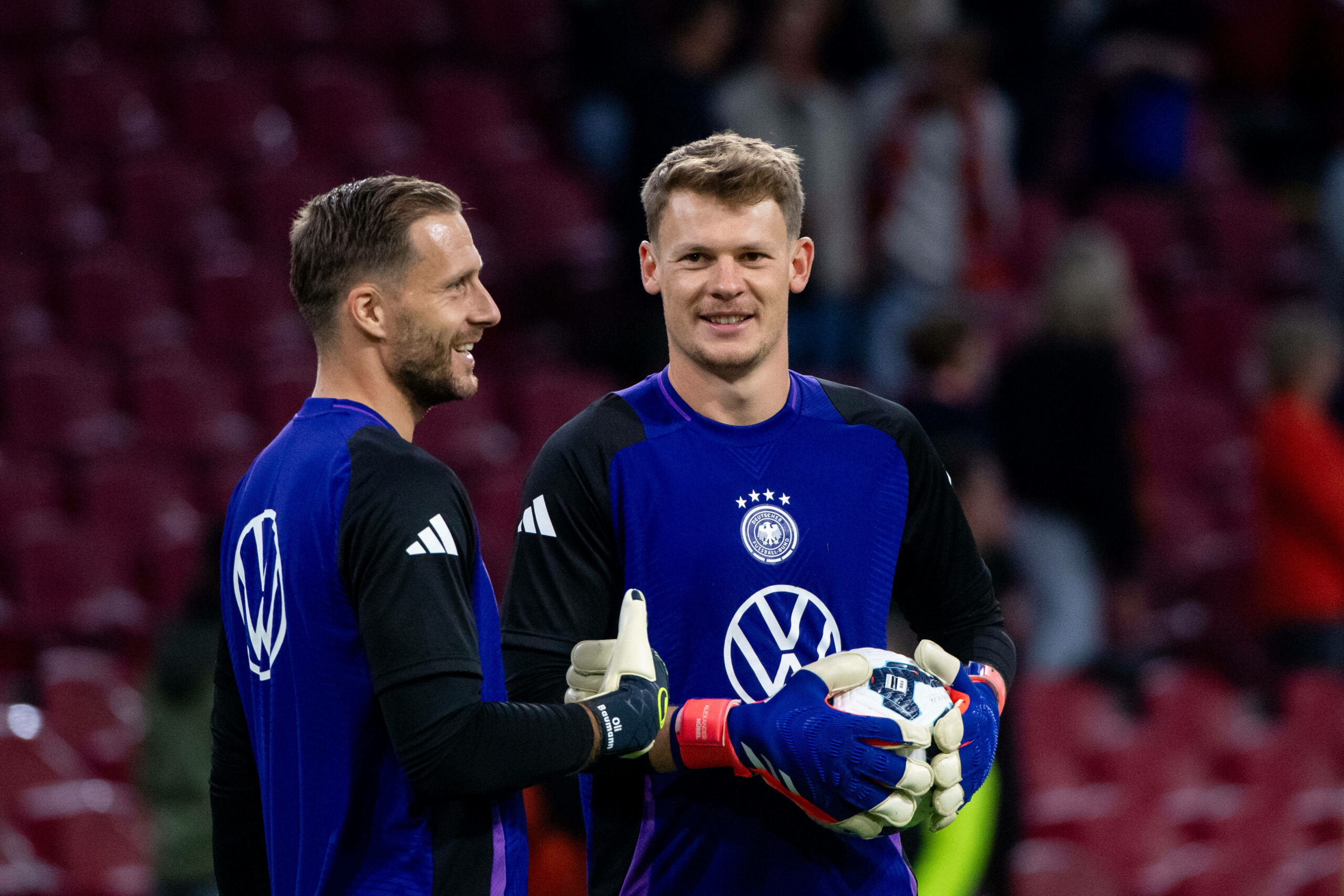 Oliver Baumann und Alexander Nübel lachen