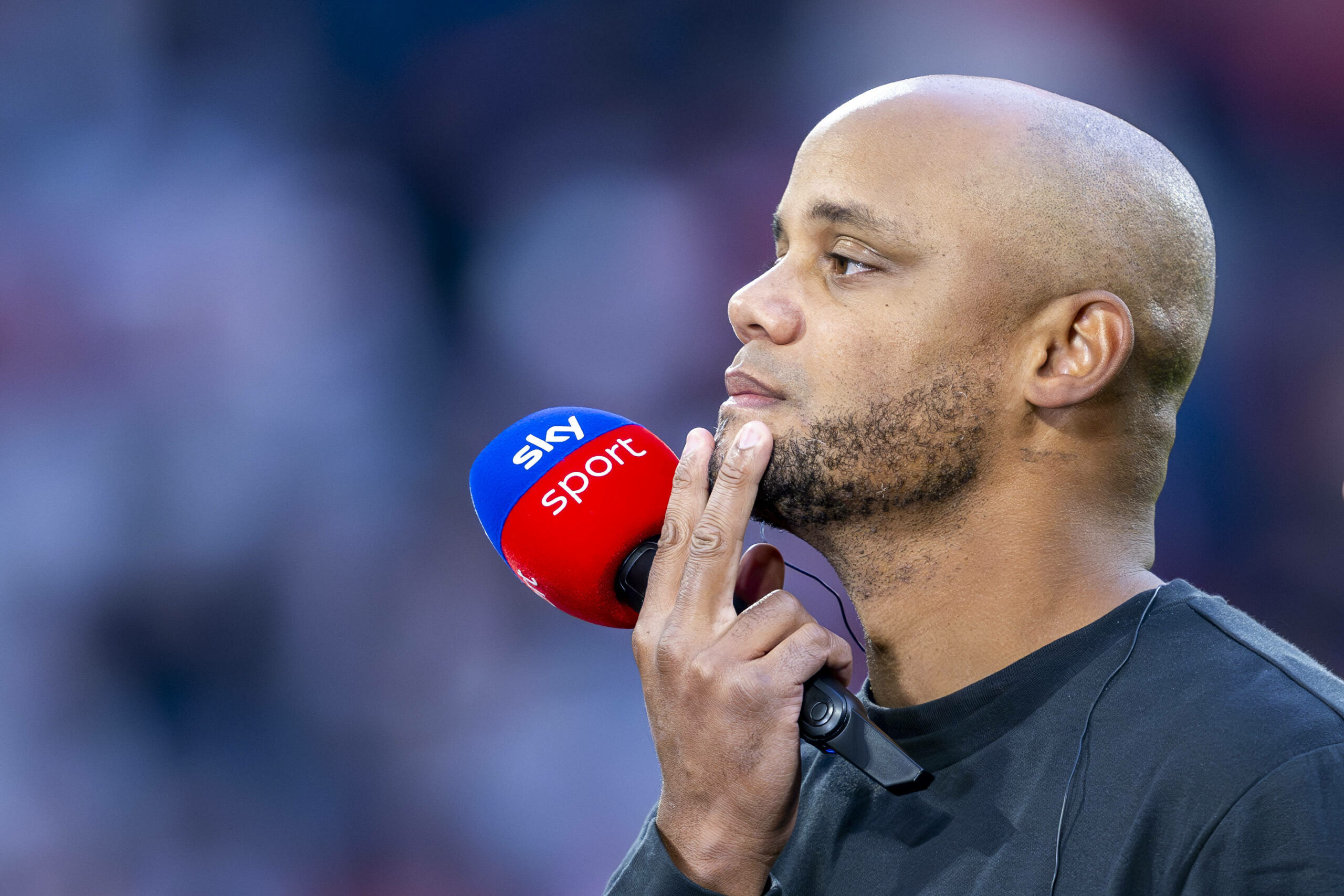 Vincent Kompany nachdenklich bei Interview mit Sky