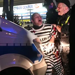 Halloween 2022 in Hamburg: Mehr als 150 Jugendliche randalieren am Harburger Ring. (Archivfoto)