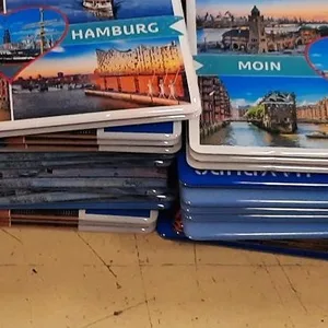 Souvenierjäger stieht im Altonaer Bahnhof dutzende Hamburg Magnete – Festnahme durch die Bundespolizei