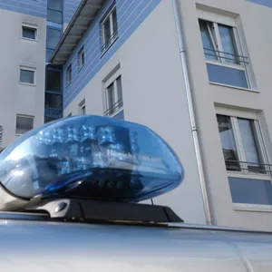 In diesem Mehrfamilienhaus im Südwesten Leipzigs soll eine 13-Jährige ihre siebenjährige Schwester getötet haben.
