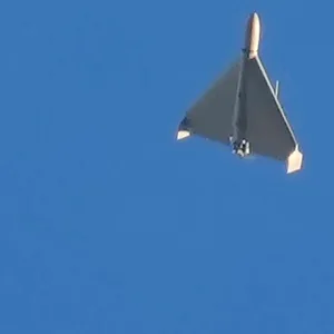 Russische Kampfdrohne am Himmel