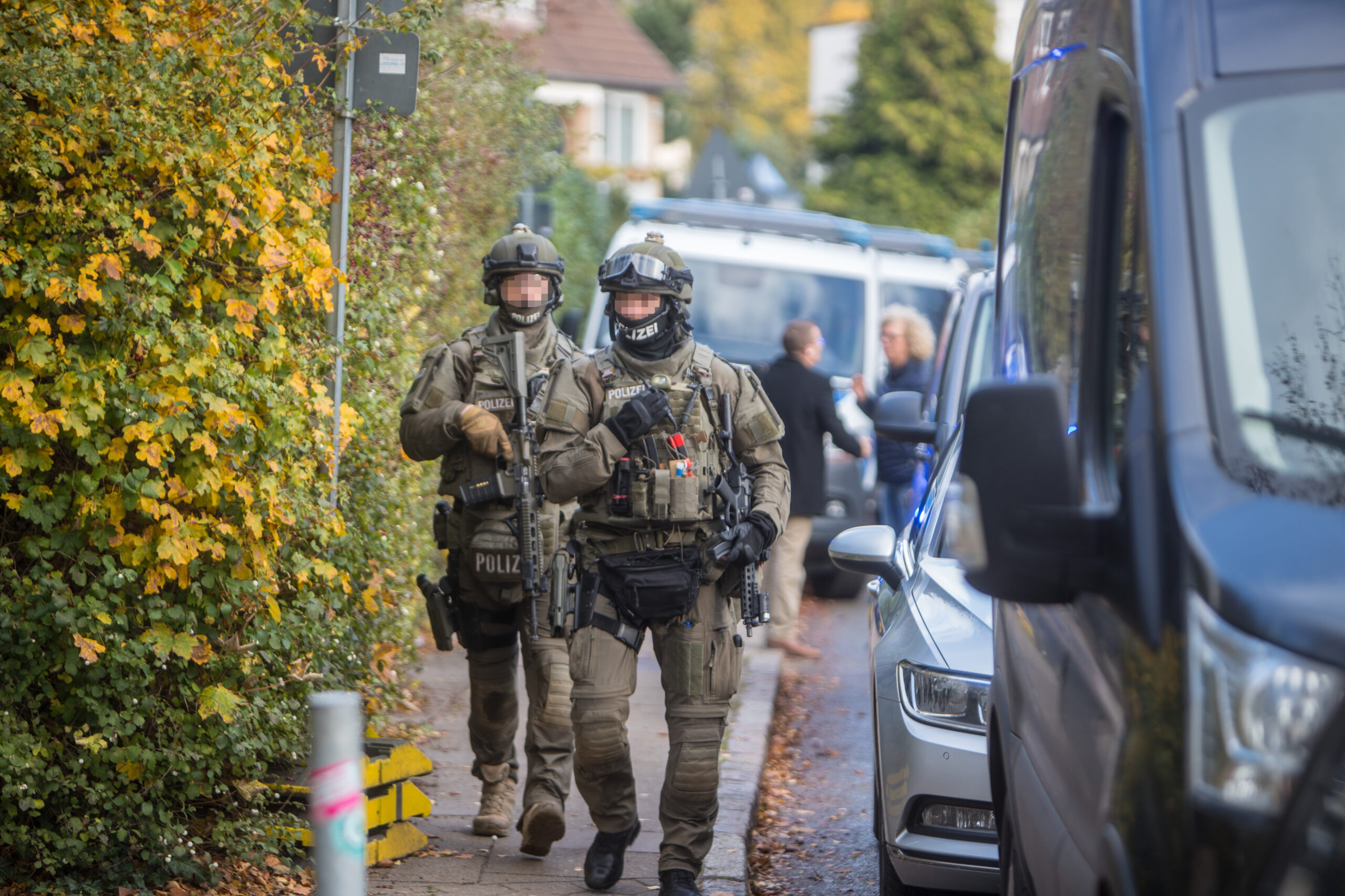 Schwer bewaffnete SEK-Einsatzkräfte waren im Einsatz. (Symbolfoto)