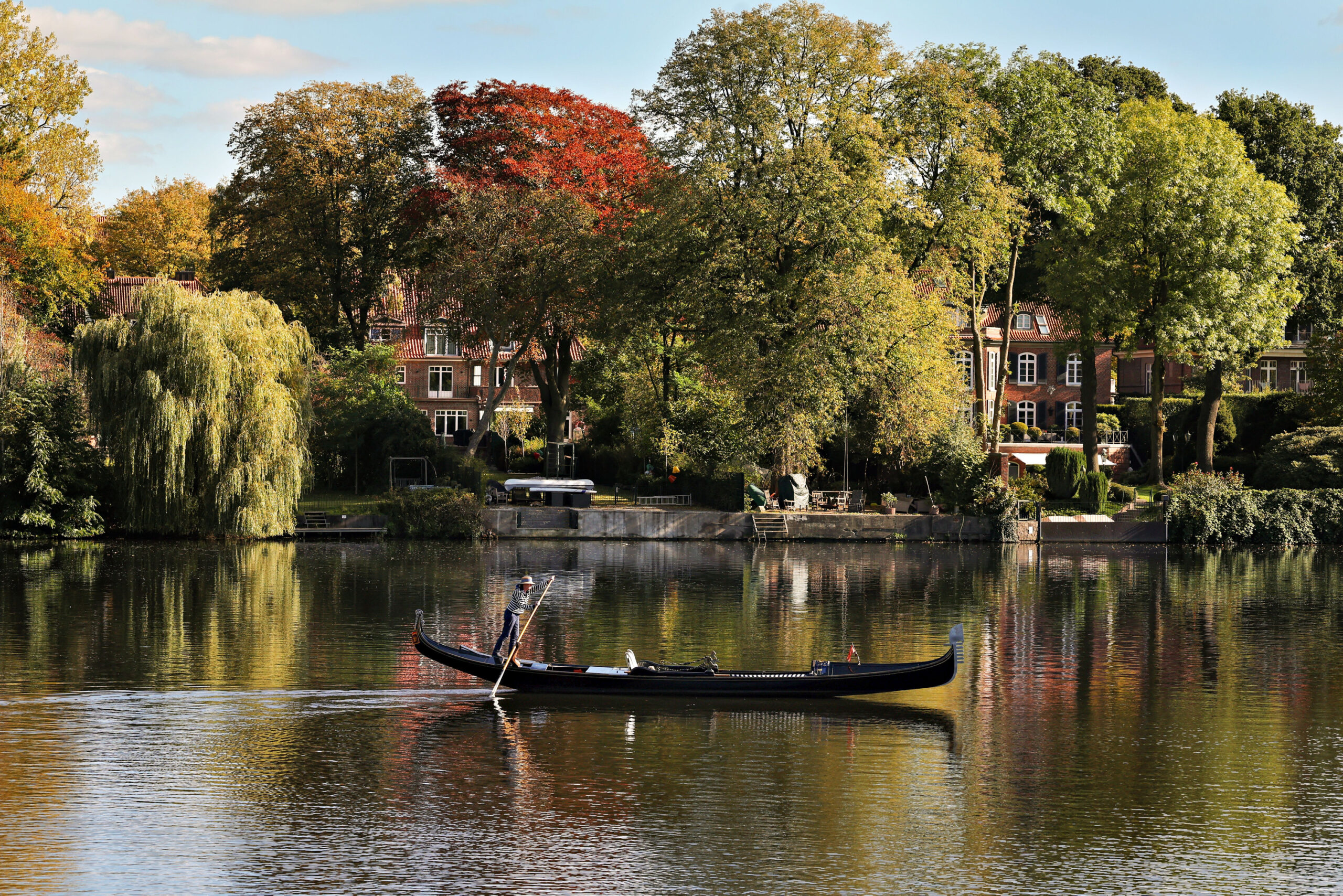 Eine Gondel auf der Alster