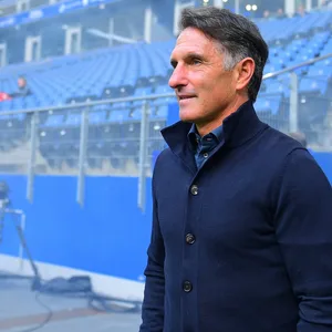 Bruno Labbadia im HSV-Stadion