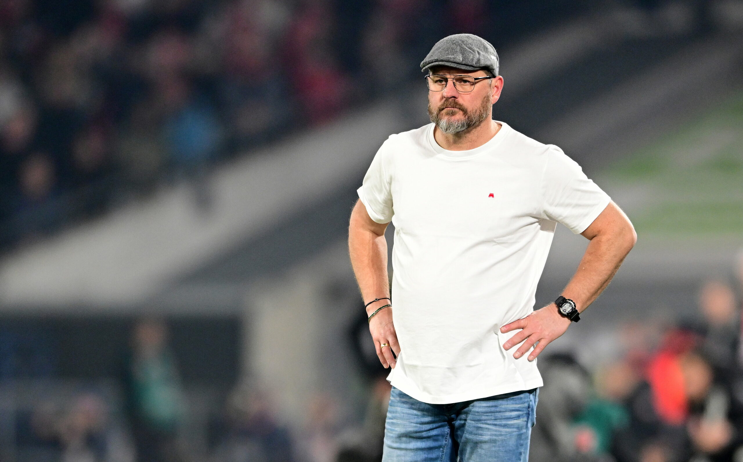 Auch HSV-Trainer Steffen Baumgart steht beim Gastspiel in Düsseldorf unter Beobachtung.