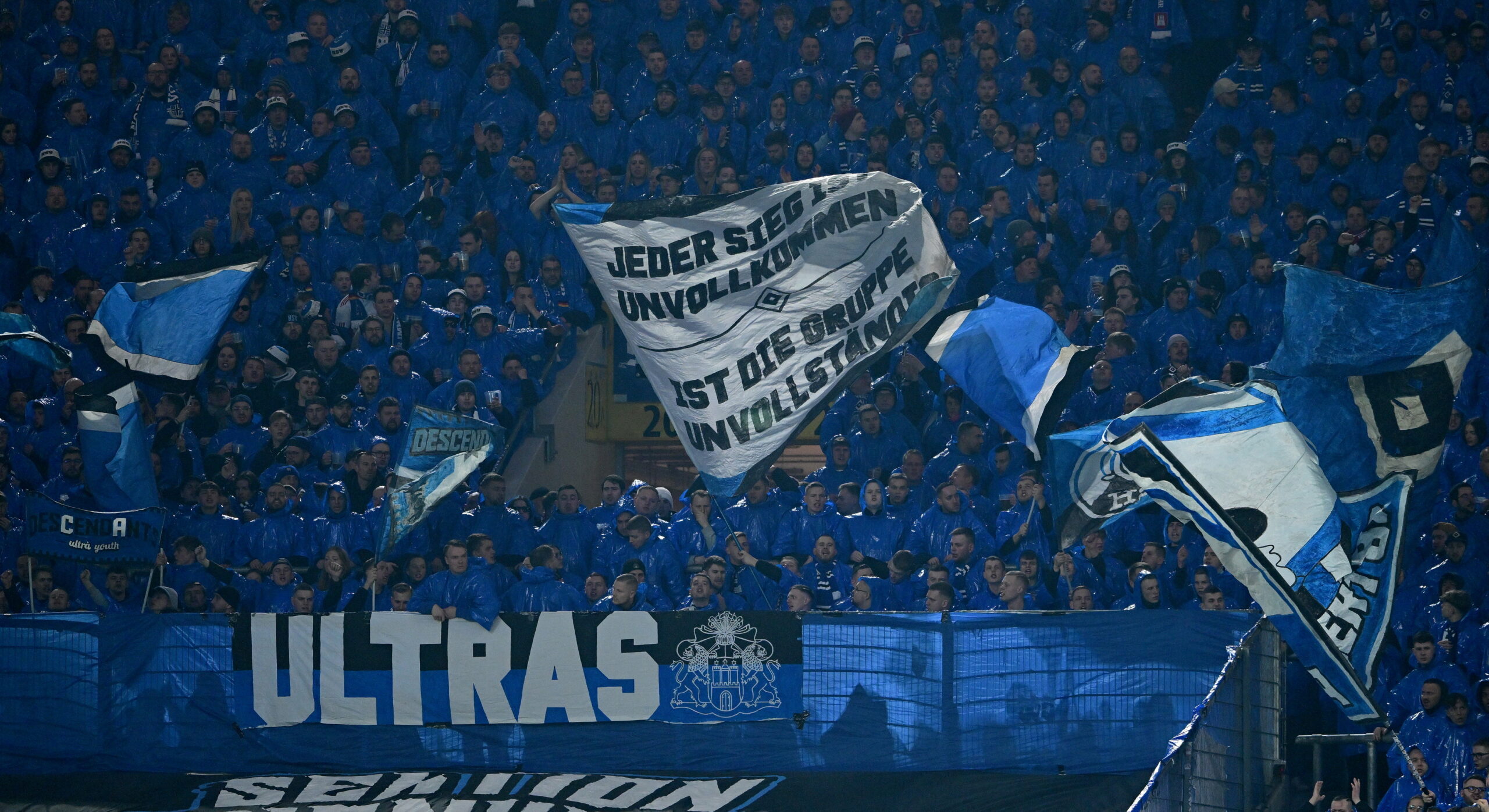 HSV-Fans in Düsseldorf