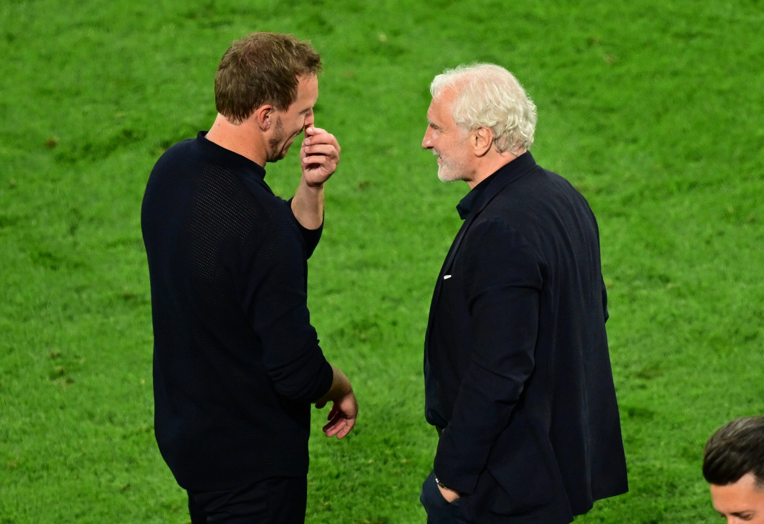 Julian Nagelsmann und Rudi Völler im Gespräch