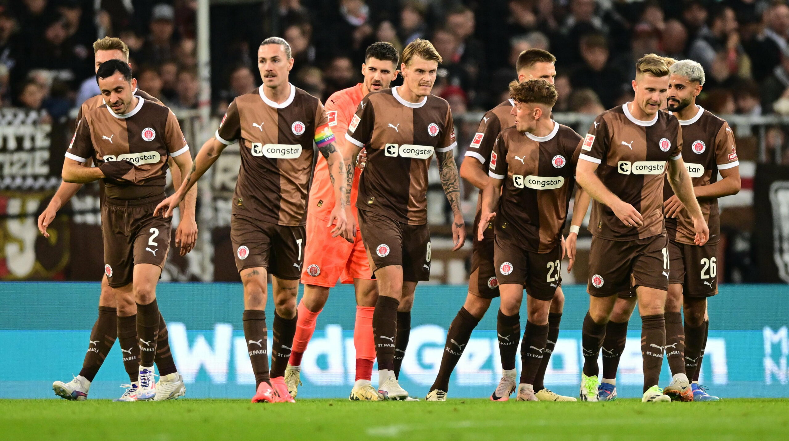 Enttäuschte Gesichter beim FC St. Pauli nach dem 0:3 gegen Mainz