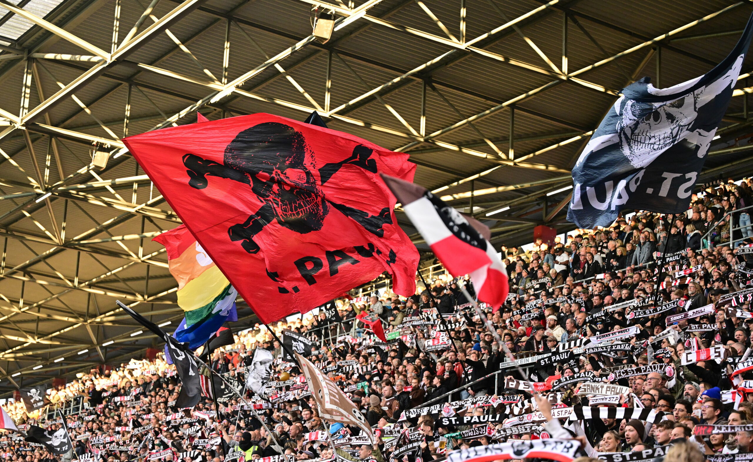 St. Pauli-Fans beim Heimspiel gegen Mainz