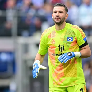 Daniel Heuer Fernandes kann sich freuen: Er bleibt in der Liga die Nummer eins des HSV.
