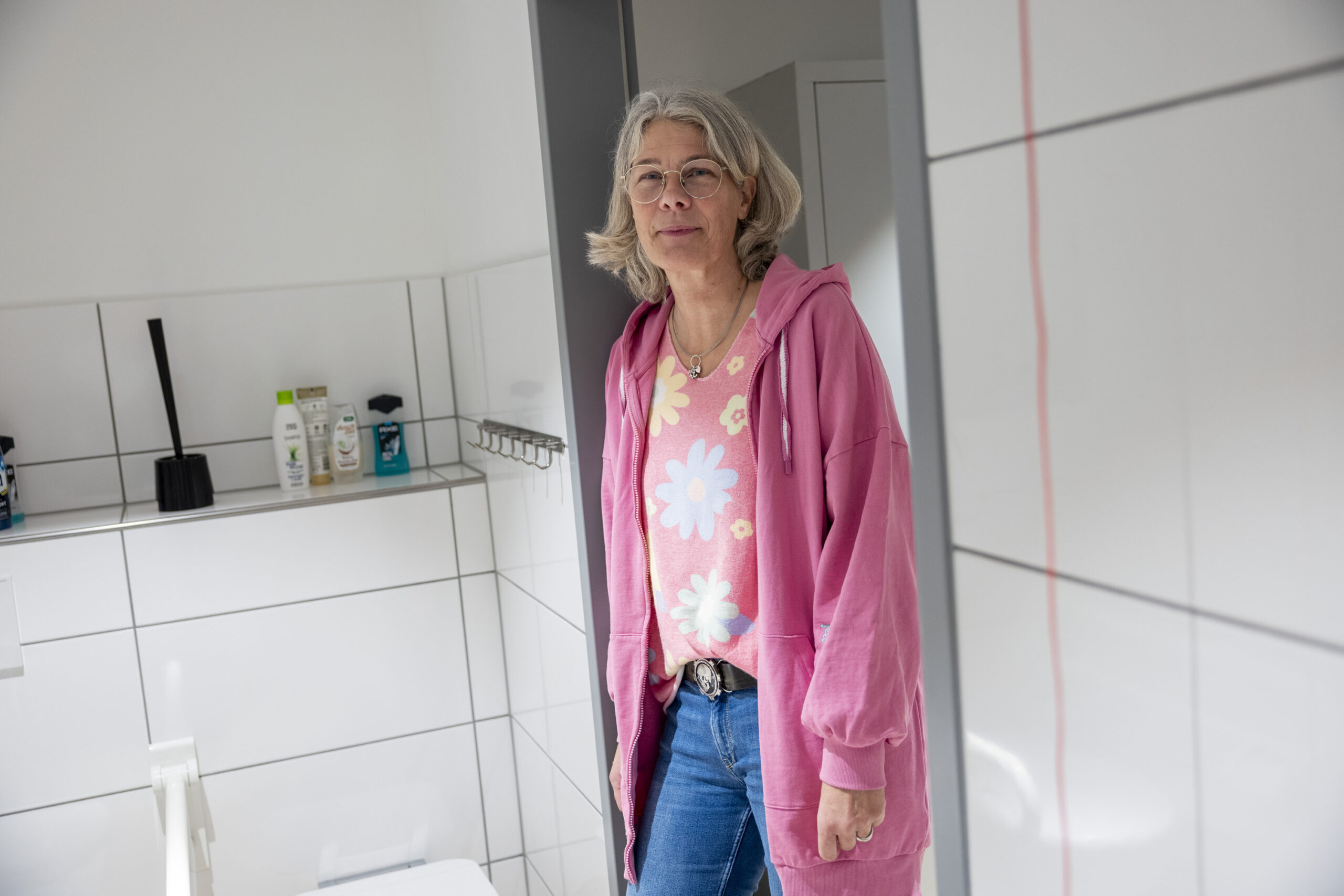 Maike Oberschelp (58) leitet das „CaFée mit Herz“ auf St. Pauli.