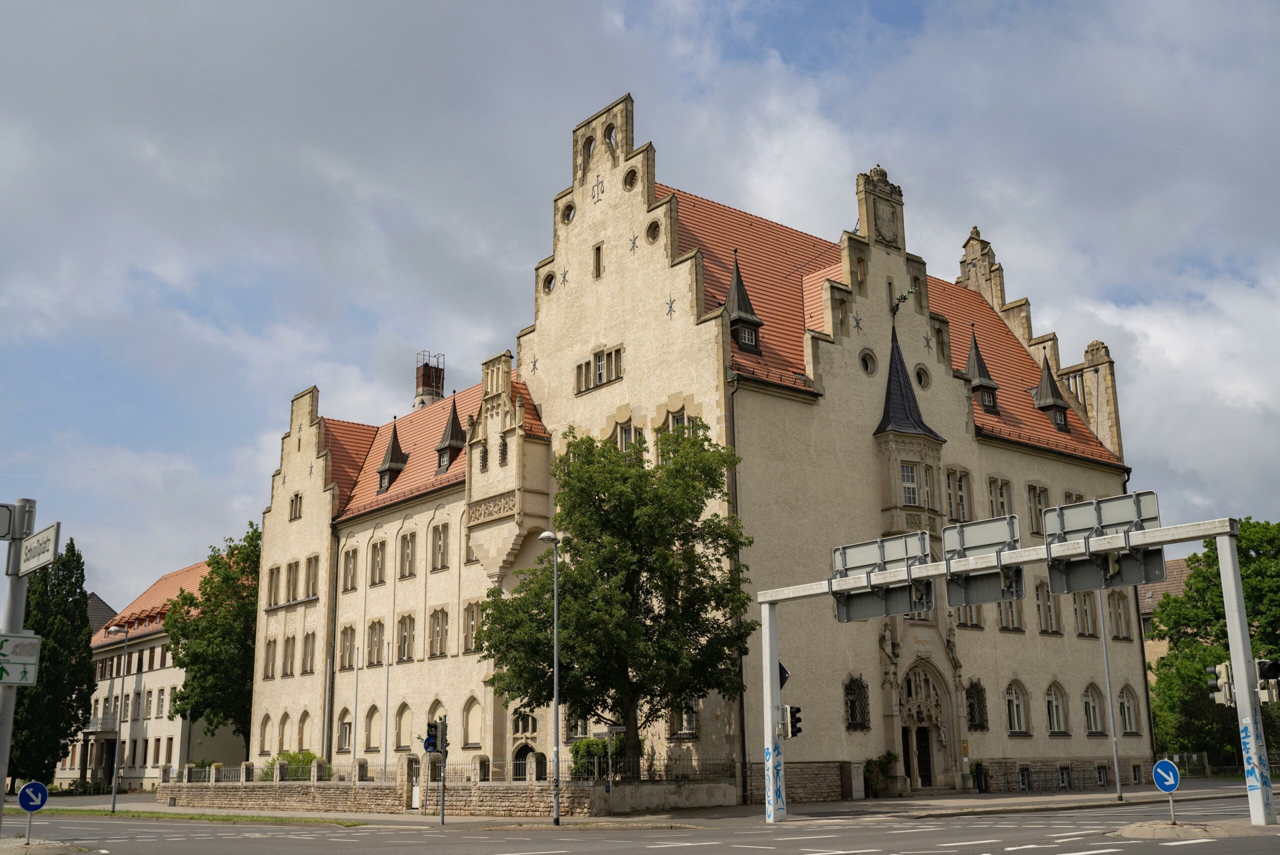 Das Amtsgericht ordnete Untersuchungshaft für die Mutter der getöteten Zwillinge an.