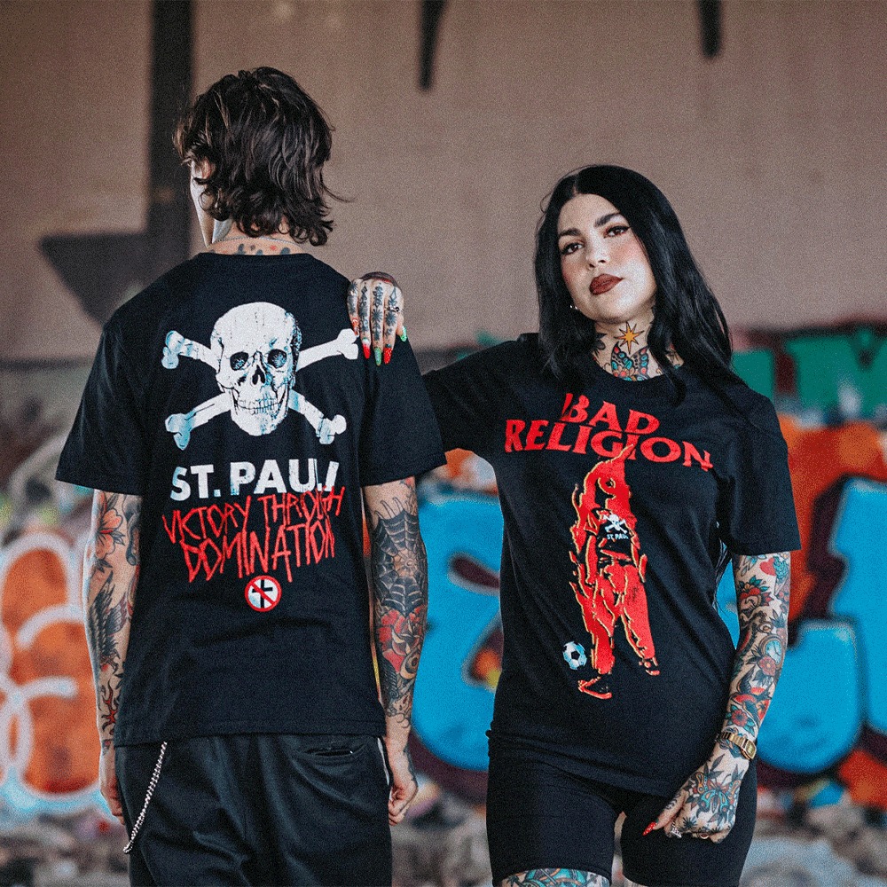 Diskutiertes St. Pauli-Shirt mit Kreuz