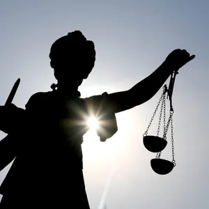 Ein vierjähriges Mädchen starb beim Zahnarzt. Der Narkosearzt wurde nun zu zehn Jahren und sechs Monaten Haft verurteilt.