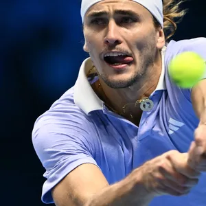 Alexander Zverev bei einer Rückhand