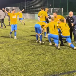 Spieler von Yarm & Eaglescliffe feiern