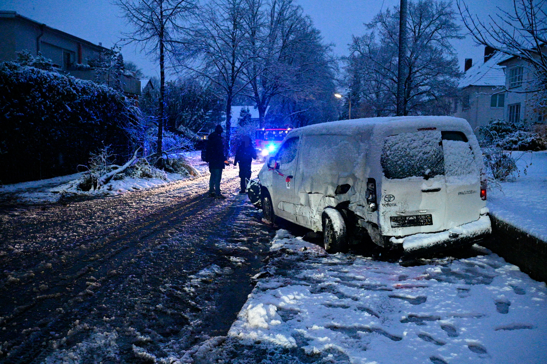 In Rahlstedt löste die Verfolgungsjagd ein Trümmerfeld aus. Der flüchtige Fahrer wurde gefasst.