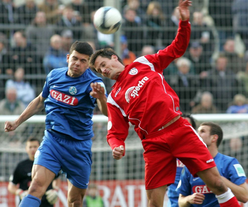 Alexander Blessin im Trikot des SSV Reutlingen