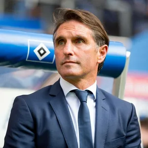 Bruno Labbadia im Volksparkstadion