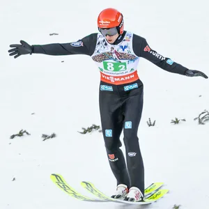Karl Geiger landet bei Skisprung-WM