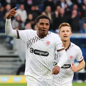 Oladapo Afolayan bejubelt sein Tor in Hoffenheim
