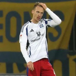Kapitän Sebastian Schonlau bei der HSV-Niederlage in Braunschweig