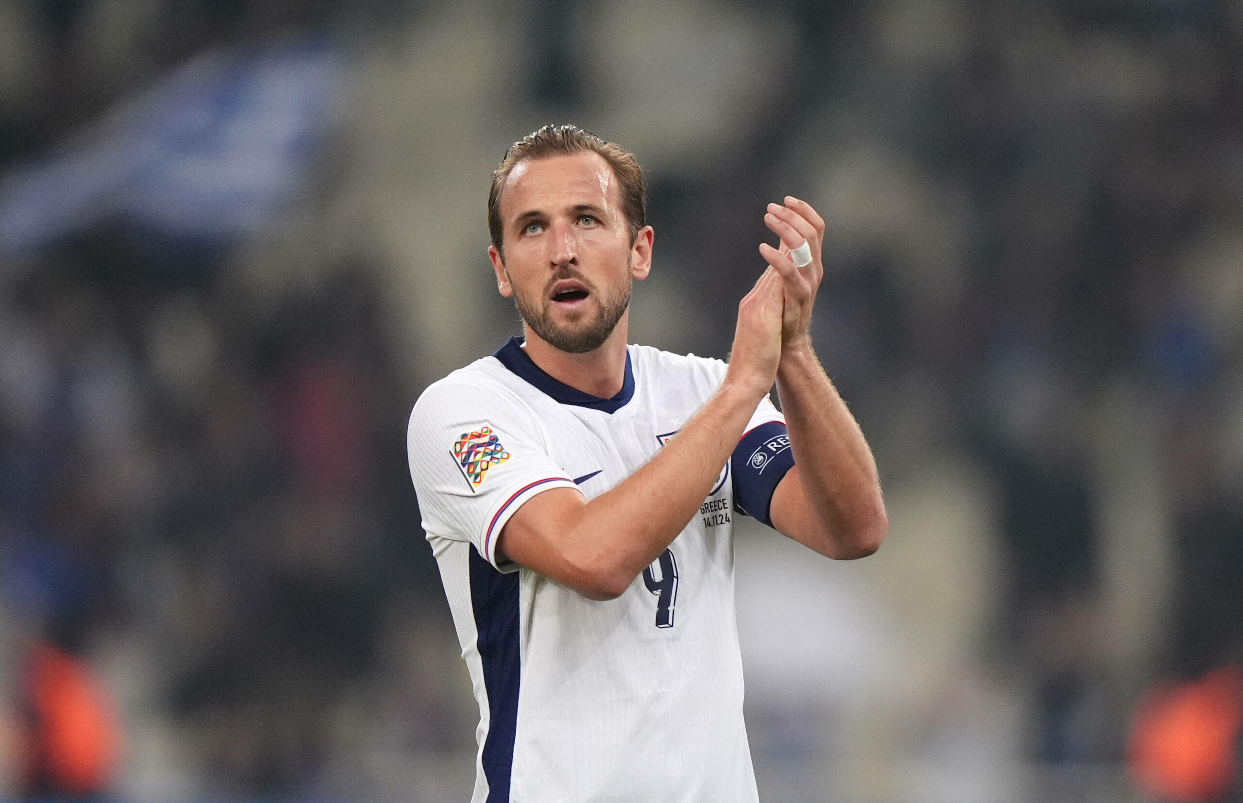 Harry Kane klatscht Beifall