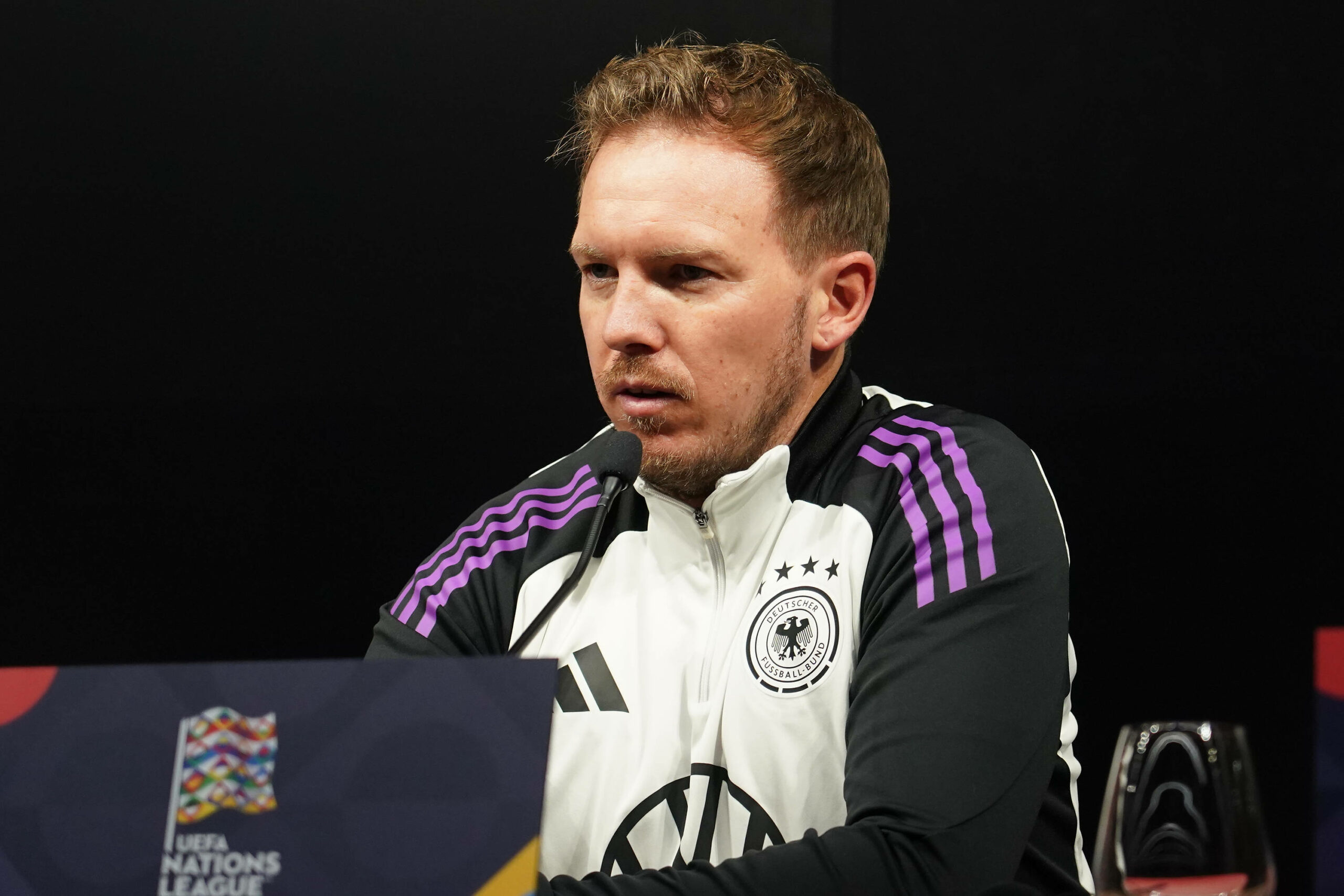 Julian Nagelsmann bei einer Pressekonferenz