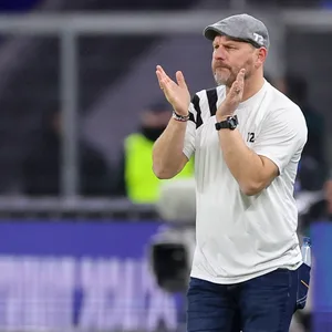 Das 2:2 gegen Schalke war für den HSV zu wenig. Nun warten extrem ungemütliche Tage auf Trainer Steffen Baumgart.