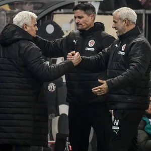 Andreas Bornemann, Alexander Blessin und Peter Nemeth nach dem Sieg gegen Kiel